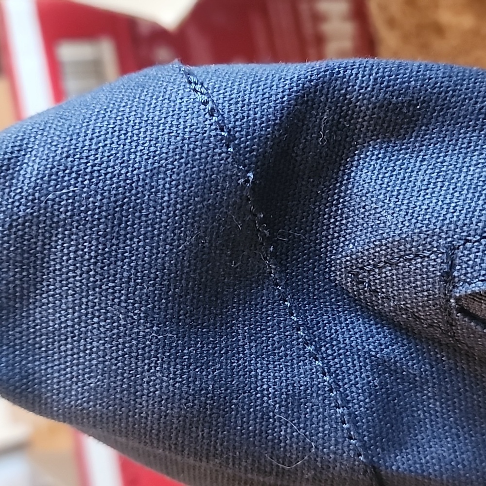Tom's shoes - Picture 2 of 3